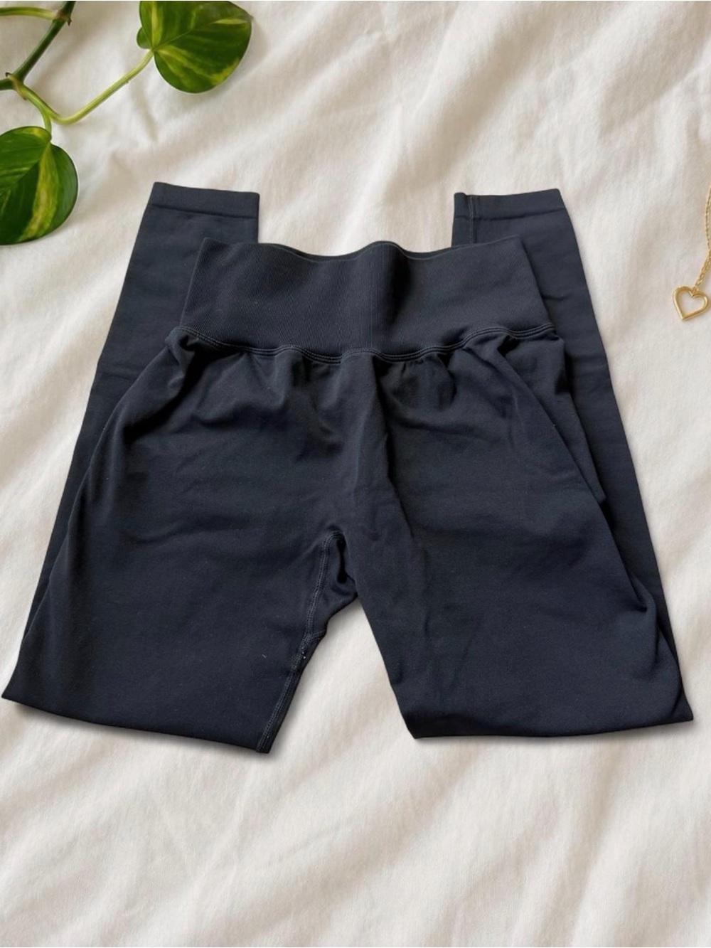 Black Seamless Scrunch Butt High Waisted Workout Leggings